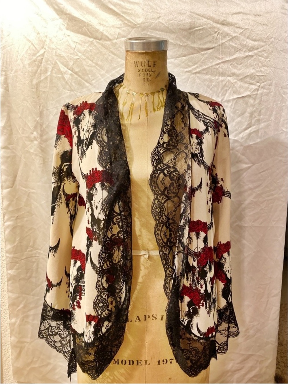 Original Sin Kimono Cow Skull & Rose Crown Print Open Front Lace Trim